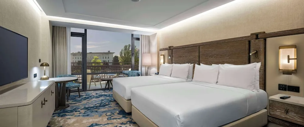 Two Double Beds Deluxe Room - City View