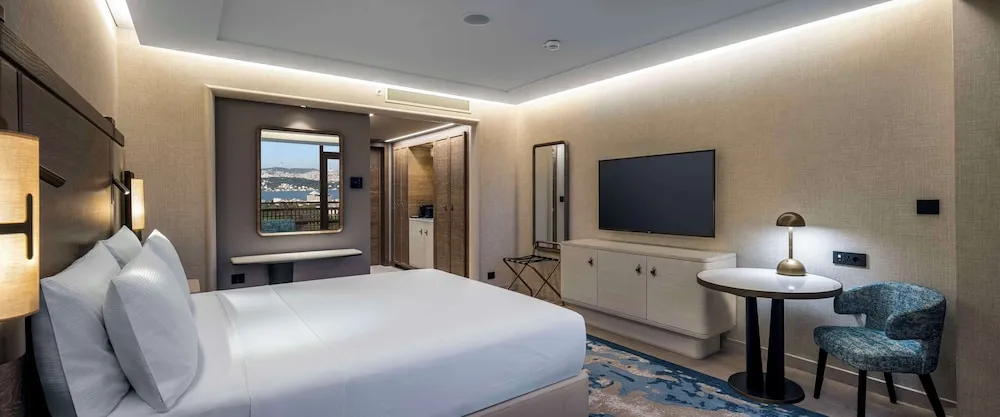 Two Double Beds Deluxe Room - City View