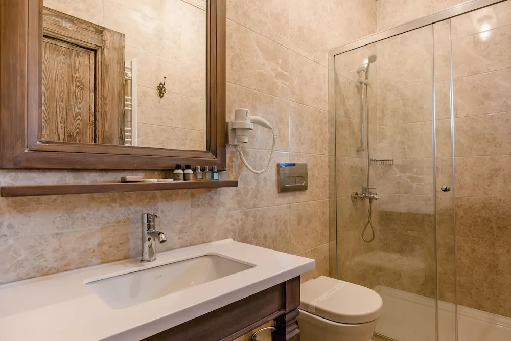 Tek Büyük Yataklı Oda, Balkon