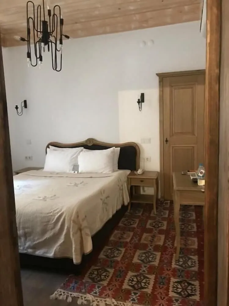 Economy Tek Büyük Yataklı Oda