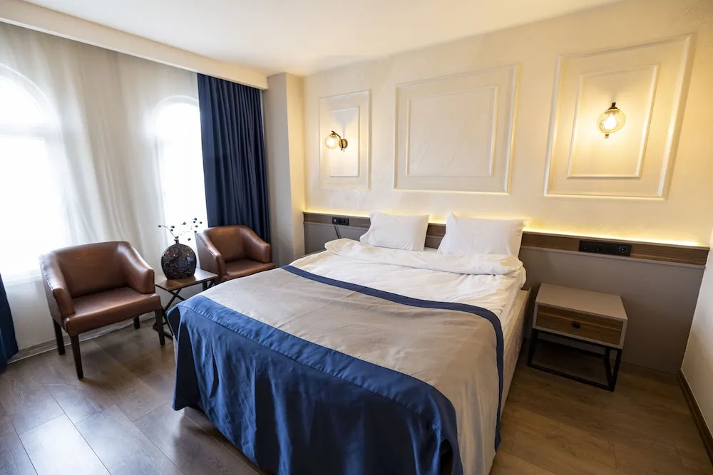 Deluxe Tek Büyük Yataklı Oda