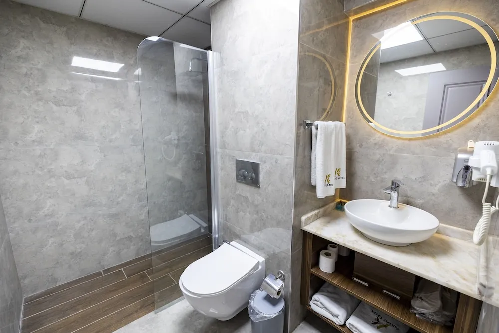 Deluxe Tek Büyük Yataklı Oda