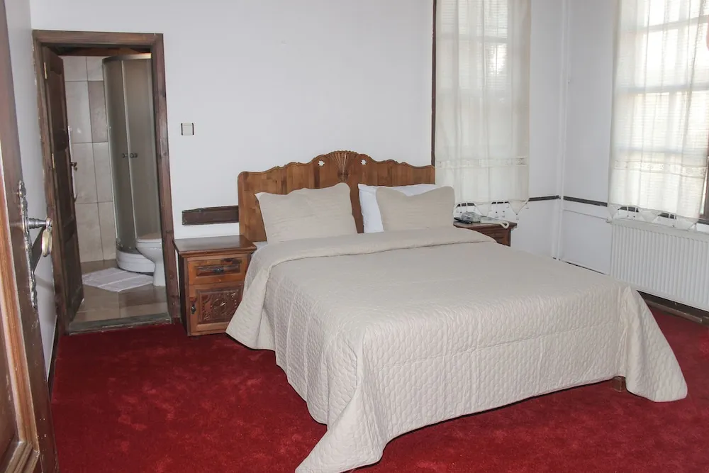 Deluxe Üç Kişilik Oda