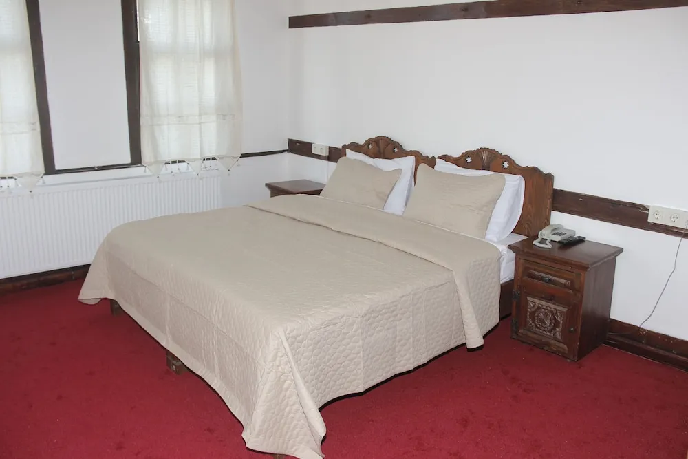 Deluxe Üç Kişilik Oda