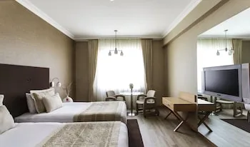 WOW Airport Hotel