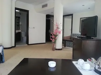 Omur Hotel