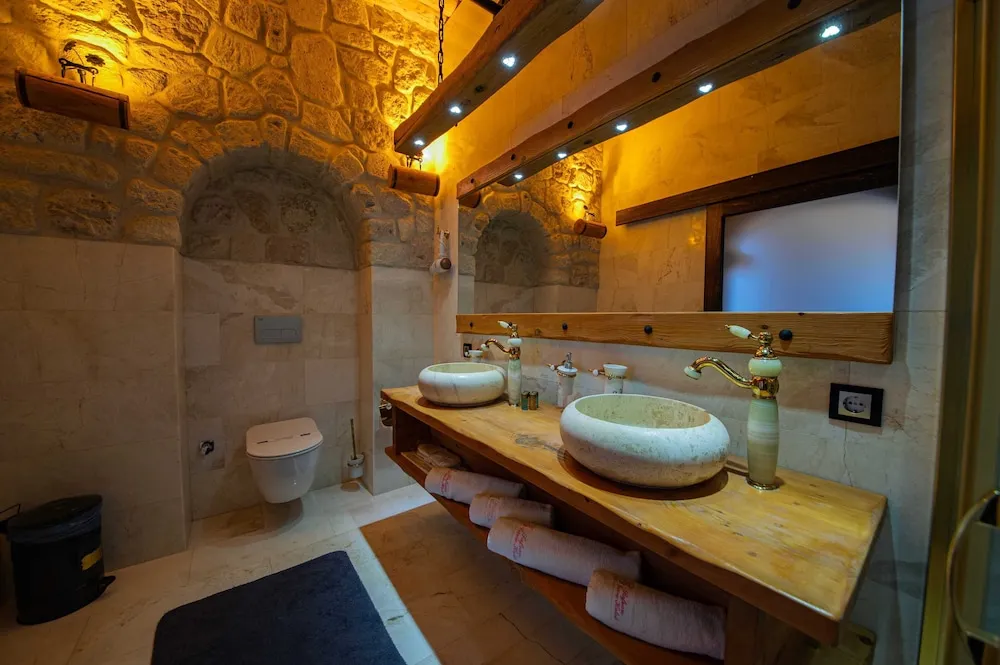 Luxury Tek Büyük Yataklı Oda