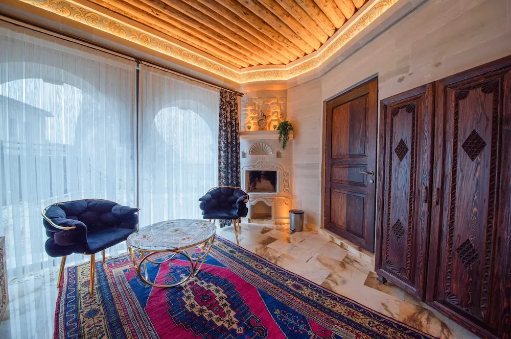 Luxury Tek Büyük Yataklı Oda