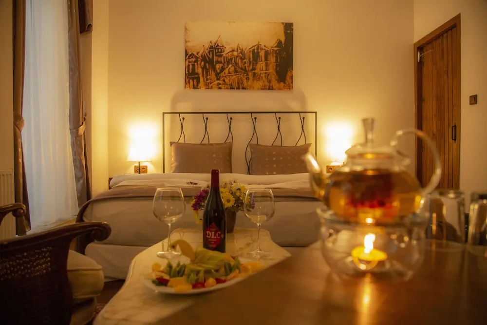 Comfort Tek Büyük Yatakli Oda