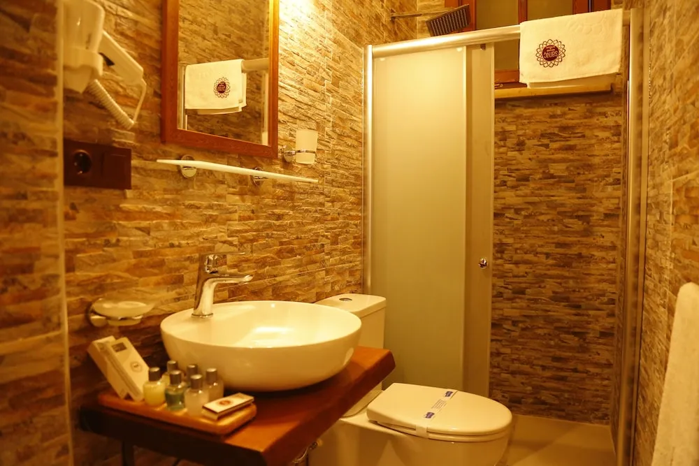 Comfort Tek Büyük Yatakli Oda