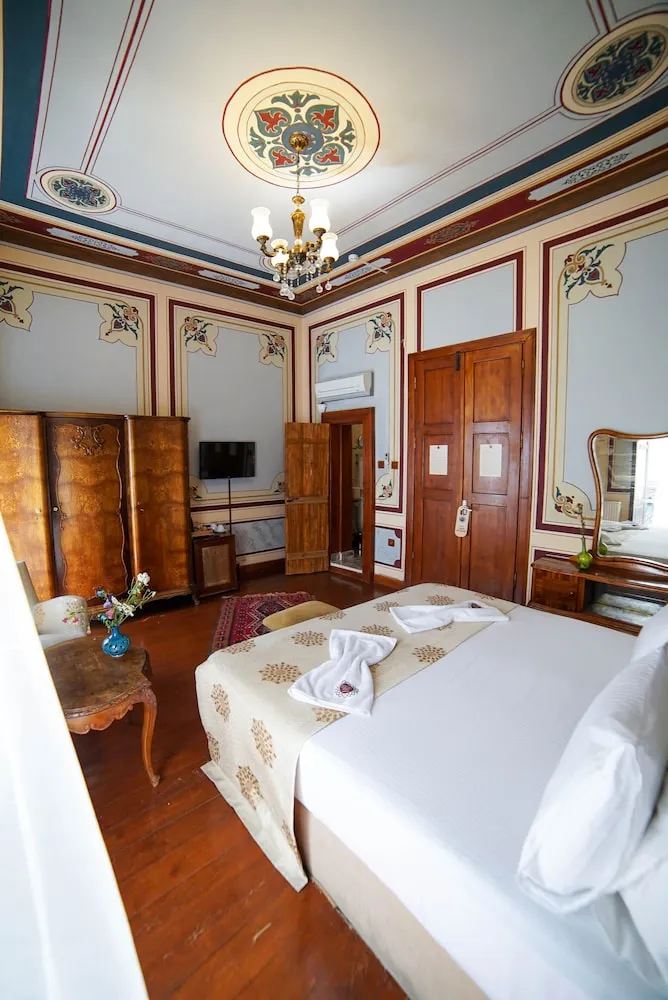 Comfort Tek Büyük Yatakli Oda