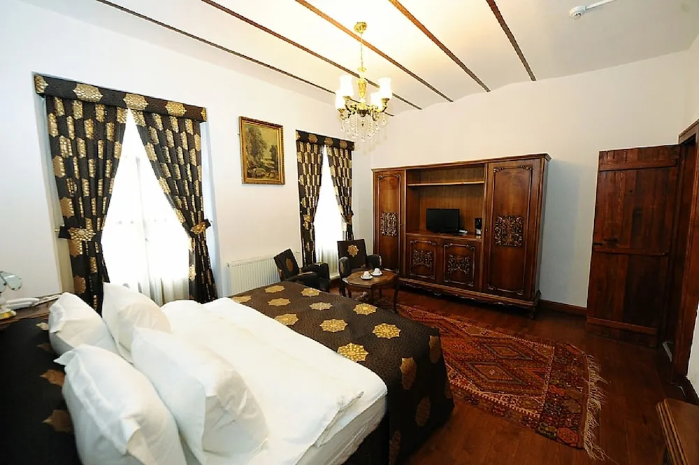 Comfort Tek Büyük Yatakli Oda
