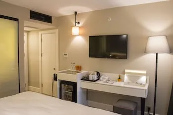 Sparkle Hotel