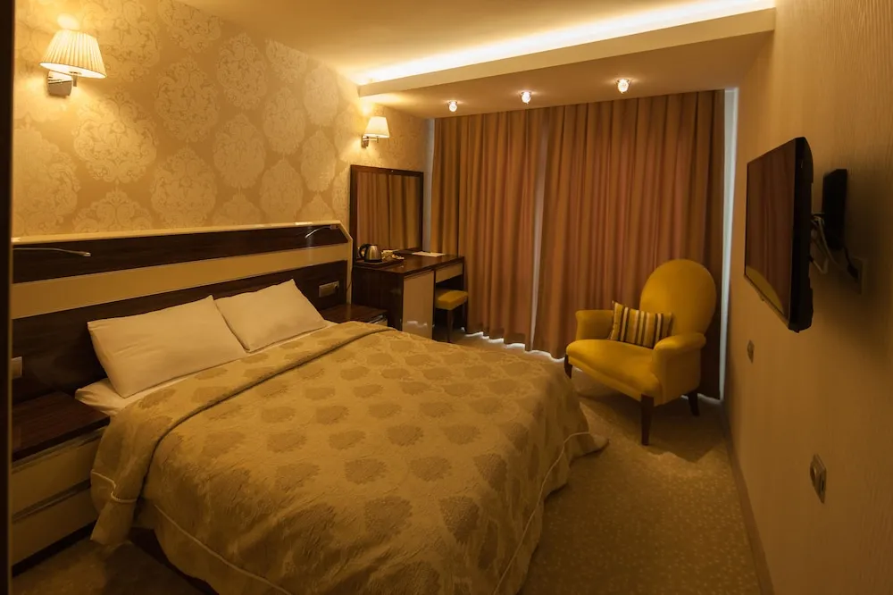 Comfort Tek Büyük Yataklı Oda