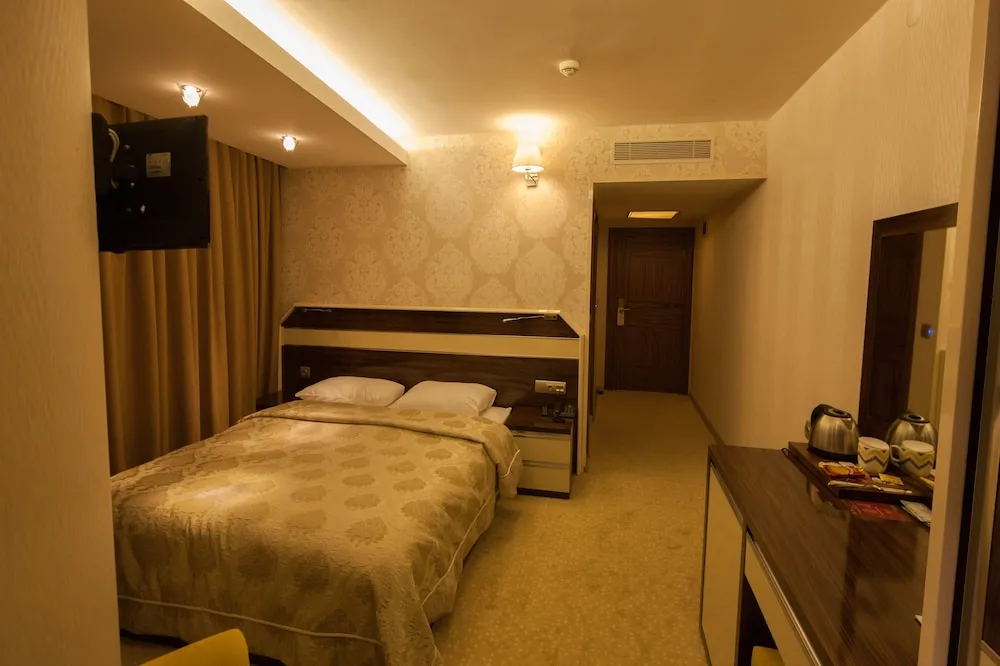 Comfort Tek Büyük Yataklı Oda