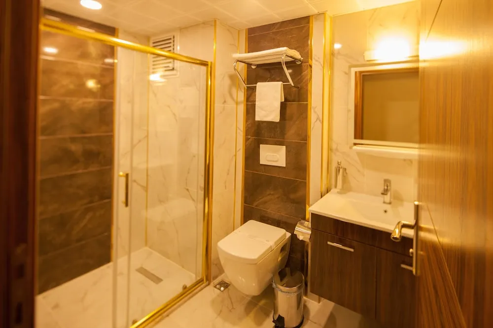 Comfort Tek Büyük Yataklı Oda