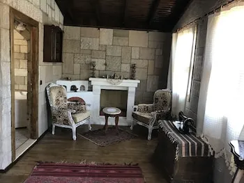 Salkım Konak Ağaç Evler
