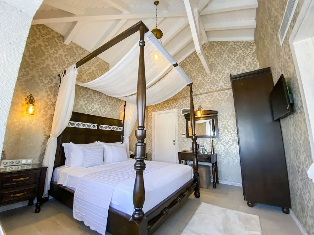 Room with Bay Window