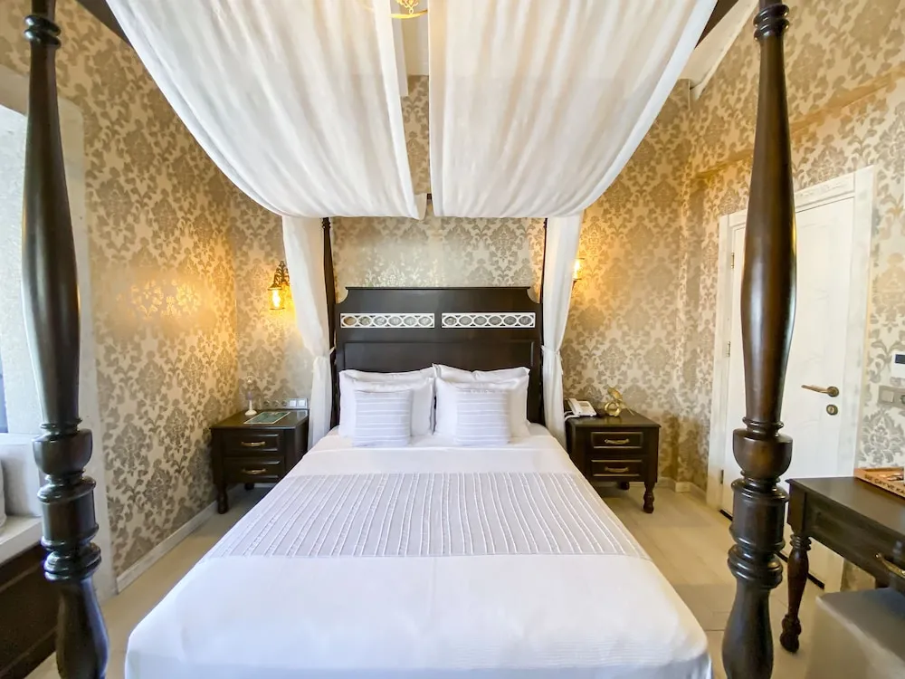 Room with Bay Window