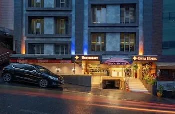 Orya Hotel