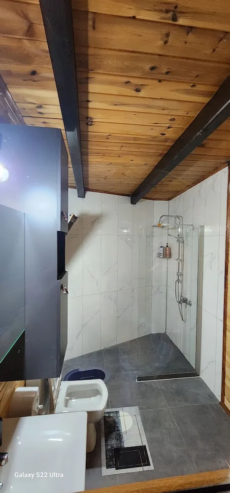 Panoramic Tek Büyük Yataklı Oda