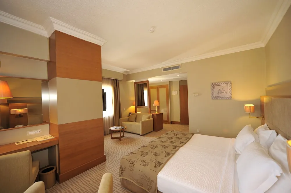 Suite Room