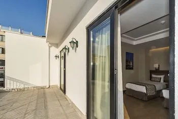 Viore Hotel