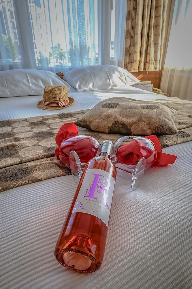 Deluxe Tek Büyük Yataklı Oda, Balkon