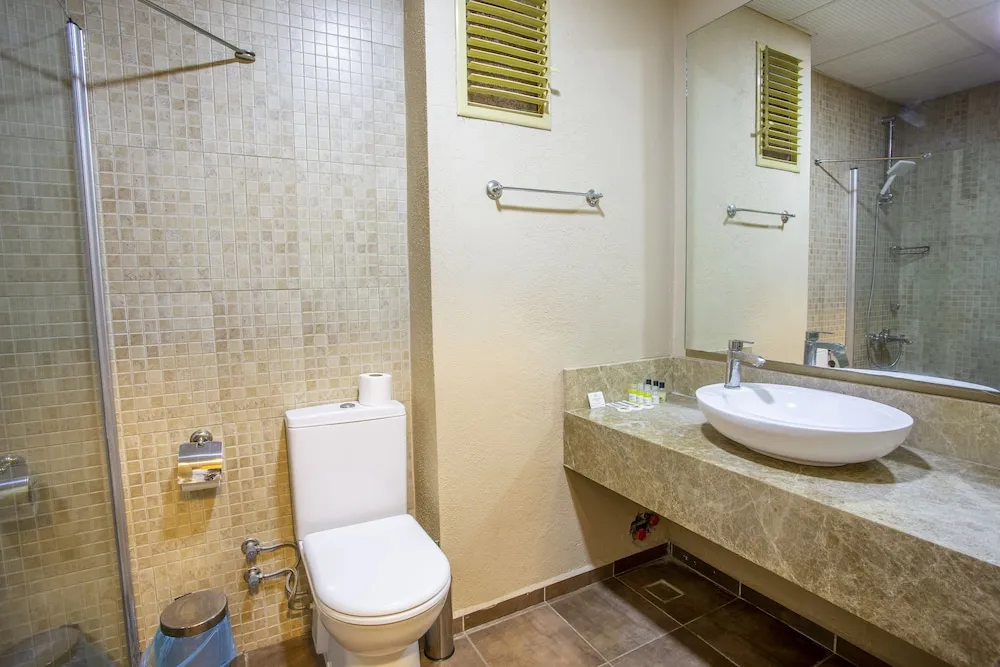 Deluxe Üç Kişilik Oda