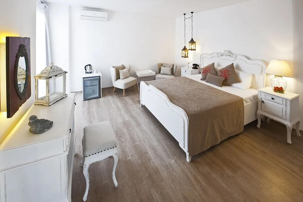 King Suite with Terrace