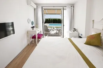 Sade Alacati Hotel