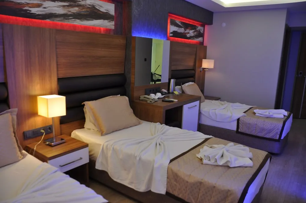 Standard Üç Kişilik Oda