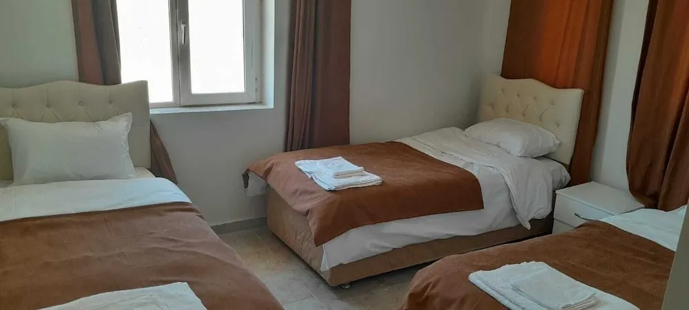 Standard Üç Kişilik Oda