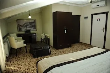 Teona Hotel