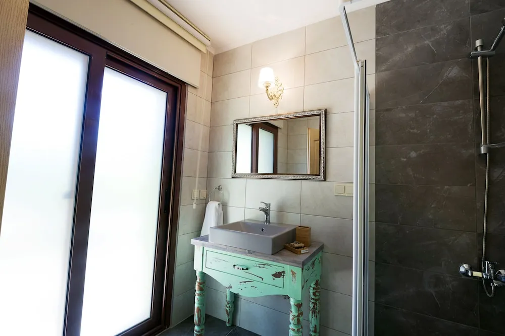 Standard Oda, Bahçe Manzaralı