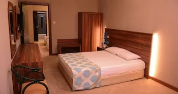 Ayintap Hotel